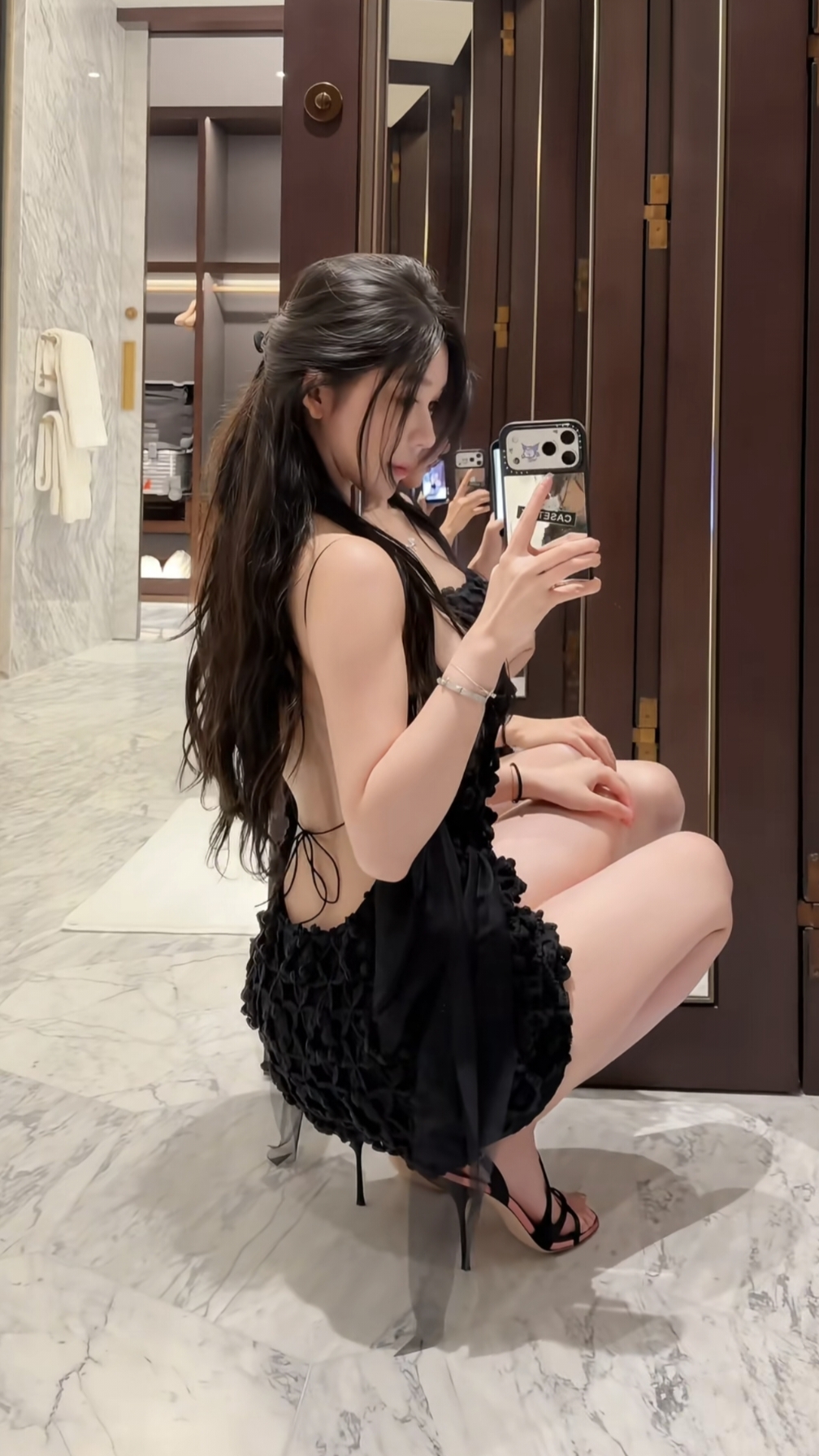 5CF0EBF6764D6B326A4B3040021DE0E3.jpg